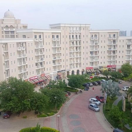 Lord Krishna Place Vrindavan Luaran gambar
